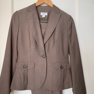 Ann Taylor Loft Women’s Suit